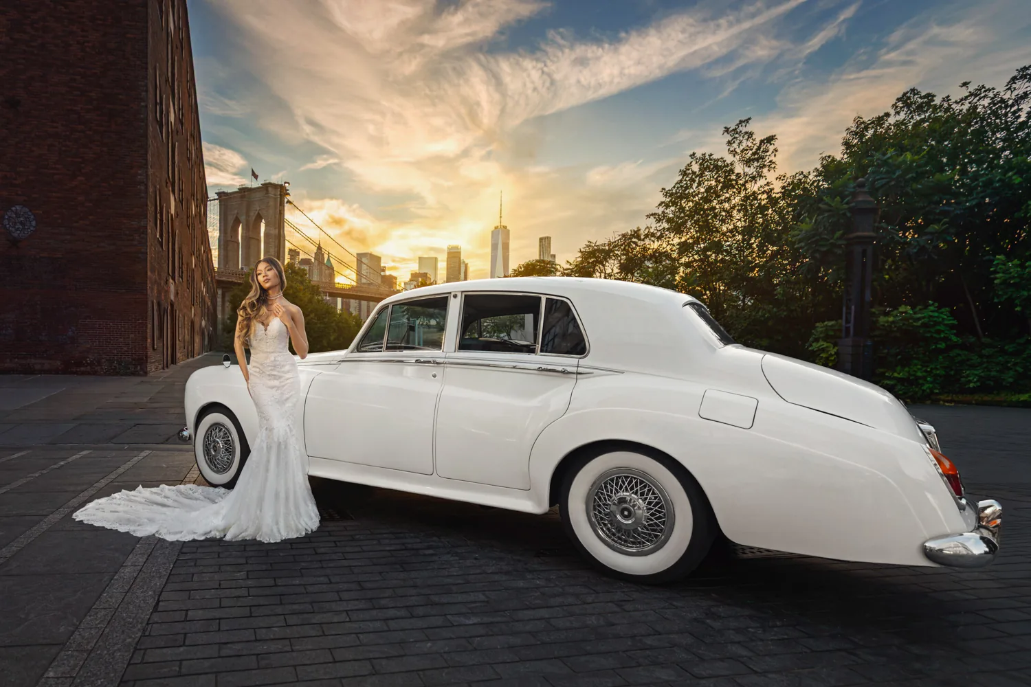 Bride beside a vintage Rolls-Royce at Brooklyn Bridge Park in DUMBO with the Manhattan skyline — George Pompilio Photography